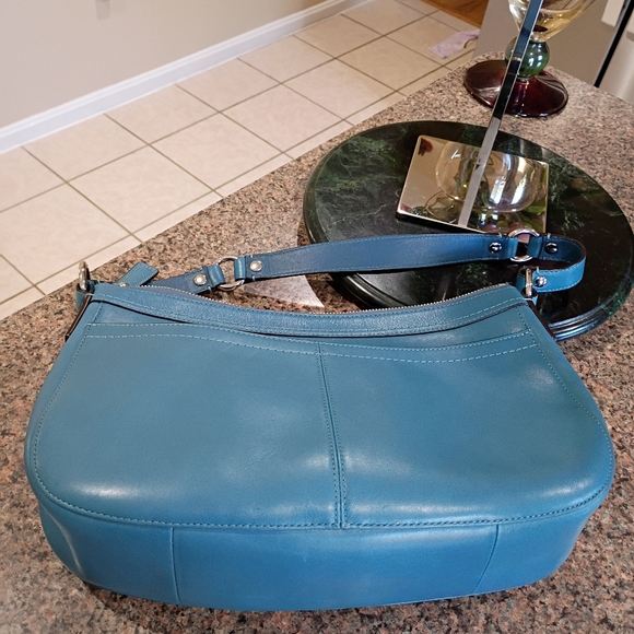 Coach Chelsea Hobo Bag F14014 - Picture 15 of 17